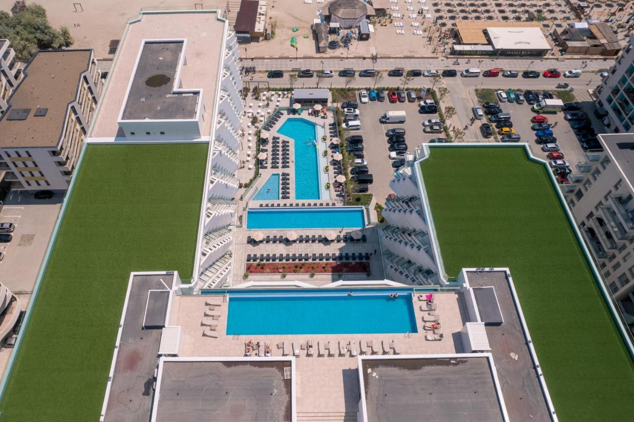 Royale Sundance 224 Infinity Beach Pool & Spa Mamaia Nord Năvodari Exteriör bild